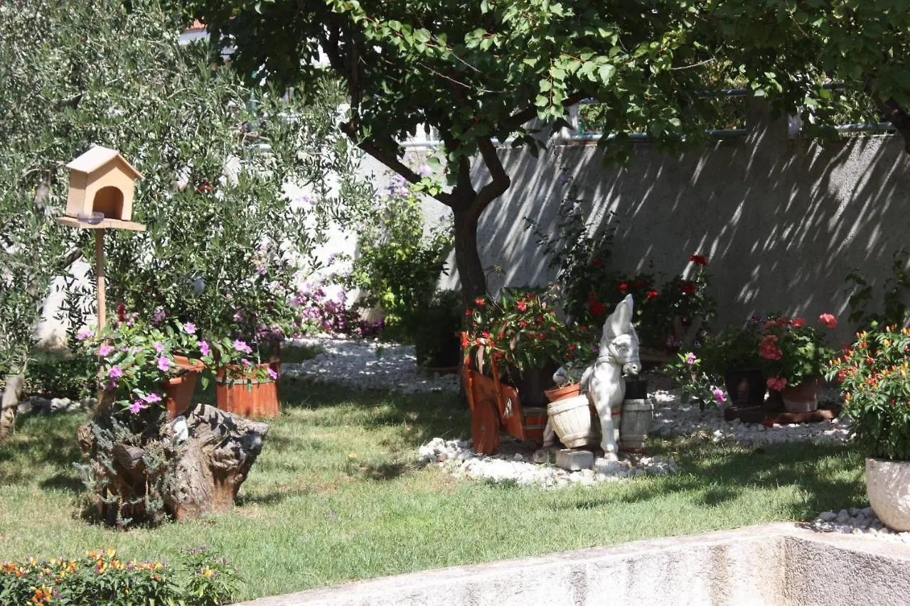 Family Apartment Mirela Borik Zadar